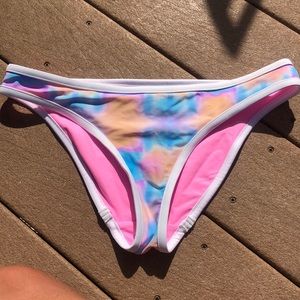 Chubbies Bikini Bottoms Medium